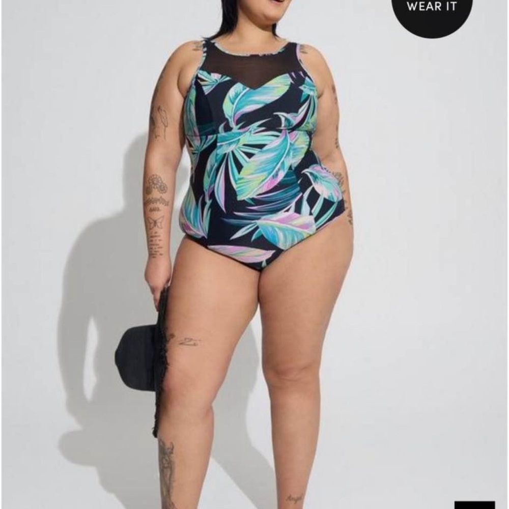 Torrid 2x high neck Women's Tropical Print Swimsuit